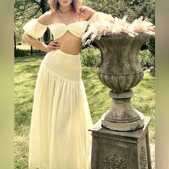 Adeirlina A-Line Midi Skirt & Bandeau Top Bare Shoulders & Midriff Lemon Yellow - Picture 1 of 11